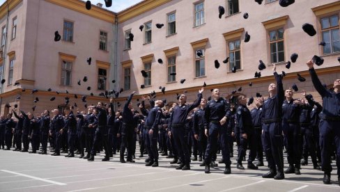 KONKURS ZA 1.500 BUDUĆIH POLICAJACA:  Za Novi Sad predviđeno 85 polaznika COPO u Sremskoj Kamenici