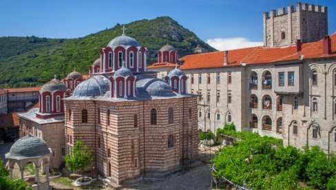 KTITOR ESFIGMENA JE SRBIN: Grčka policija ni ne sluti da manastir koji hoće da iseli krije staru srpsku tajnu