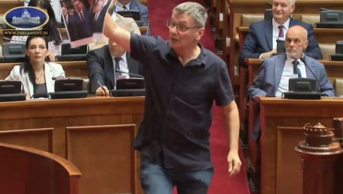 OVO NIJE KAFANA! Opozicija ponovo pravi haos u Skuštini - Ćuta urlao, Brnabićeva ga opomenula (VIDEO)