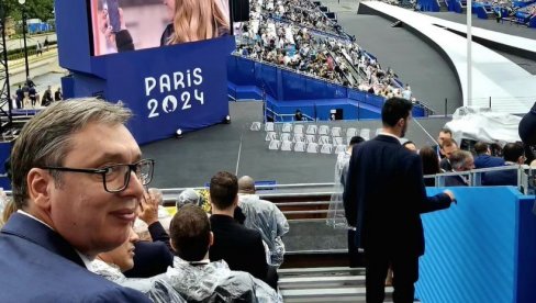ČEKAJUĆI NAŠE: Predsednik podelio fotografiju sa svečanog otvaranja Olimpijskih igara u Parizu