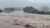 PRIZORI KAO IZ FILMA STRAVE I UŽASA: Kiša napravila pravu pometnju, stanovništvo hitno evakuisano (VIDEO)