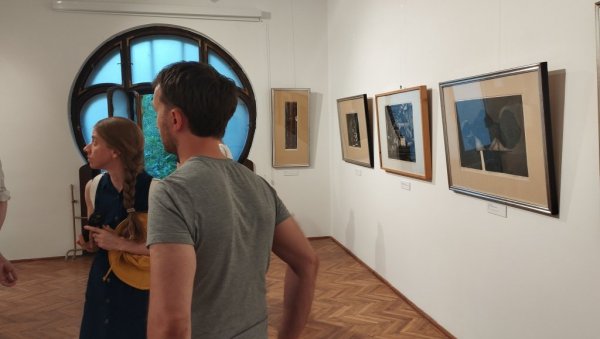 ЗЛАТНО ДОБА СИМБОЛ УМЕТНИЧКОГ ИЗРАЗА: Обележено шест деценија графике у Савременој галерији у Суботици
