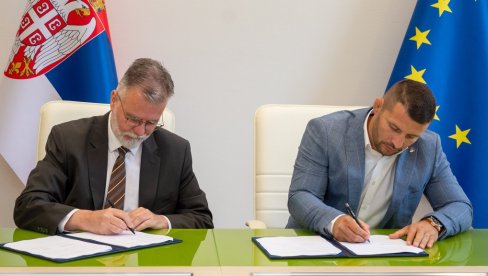 VEĆA BEZBEDNOST DECE NA INTERNETU: Sporazum Ministarstva telekomunikacija i Sportskog saveza Srbije