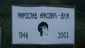 MEMORIJALNI TURNIR „MIROSLAV NIKOLIĆ VUJA“: Na fudbalskom terenu u Ostrikovcu