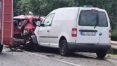 TEŠKA NESREĆA IZMEĐU RAŽNJA I POJATA: Kolona na autoputu duga 5 kilometara  (FOTO/VIDEO)