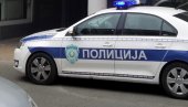 ЖЕНА НЕДОЗВОЉЕНО ДРЖАЛА ПИШТОЉ СА ОКВИРОМ И МЕЦИМА: Полиција у Инђији против ње поднела кривичну пријаву