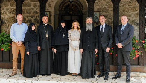 Компанија м:тел прославила крсну славу у манастиру Ловница (ФОТО)