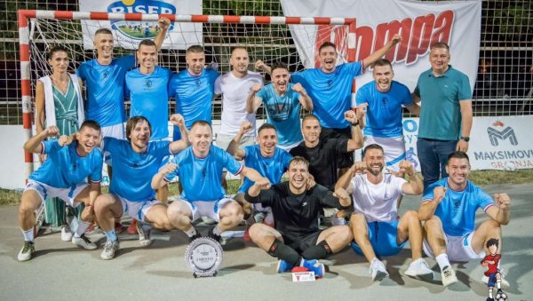 ХУМАНИ НА ПЕТОПАРЦУ: Завршен традиционални летњи турнир у малом фудбалу у Зрењанину