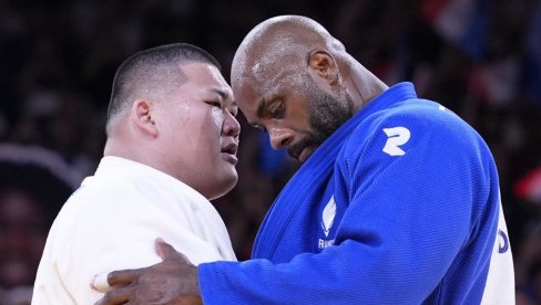 SVEMOGUĆI RINER: Francuski džudisti pobedili Japan u nikad uzbudljivijem finalu Olimpijskih igara