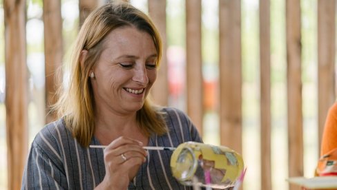 POKRENUT NOVI CIKLUS PODRŠKE PREDUZETNICAMA U RURALNIM PODRUČJIMA: Za žene na selu najmanje 300.000 dinara