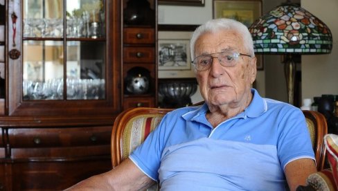 ŽELIM DA MLADI OSTVARE SNOVE: Hirurg Cvetko Jovanović sav novac koji je dobio ѕa 90. rođendan poklonio Ivi Ristić, koja studira u SAD