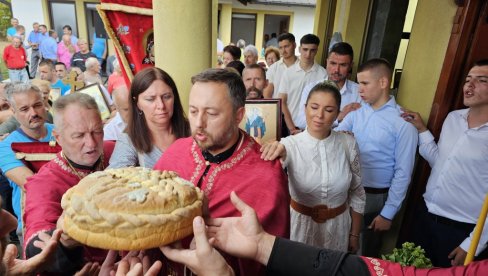 СЛАВА  ХРАМА У КОРЕНИТИ У РЕПУБЛИЦИ СРПСКОЈ -Духовна сестра Троноше