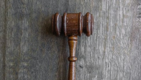 POČETAK SUĐENJA U MARTU: Roditelji dečaka (13) koji je u Niškoj Banji ubio vršnjaka negirali krivicu