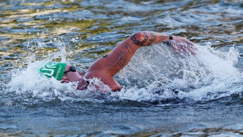 PODELJENE PRVE MEDALJE: Nemac Florijan Valbrok i Australijanka Moeši DŽonson osvojili zlata na Svetskom prvenstvu u vodenim sportovima