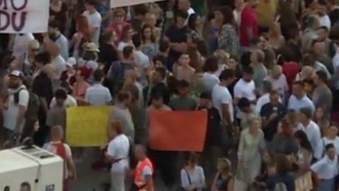 PROTEST OPOZICIJE U BEOGRADU: Demonstriraju i stranci