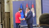 OSVAJAČI MEDALJA KOD VUČIĆA: Prijem u Predsedništvu za sportiste koji su obradovali naciju