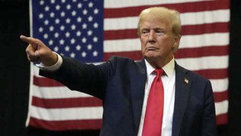 NI REČI O MOGUĆOJ OKUPACIJI GRENLANDA Tramp: Bez komentara