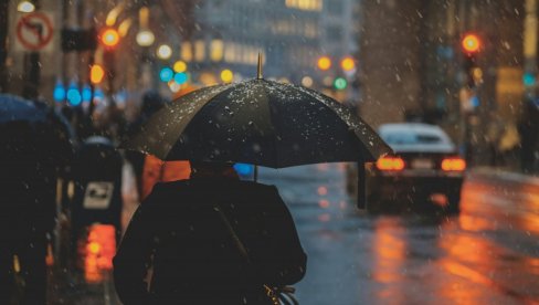 DANAS KIŠA, OD SREDE SUVO I TOPLIJE: Evo kakvo nas vreme očekuje u narednih 7 dana