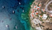 LEŽALJKE KOŠTAJU KOLIKO I NOĆENJE: Turisti šokirani cenama u Grčkoj