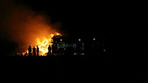 POŽAR KOD JASENOVIKA:  Gori 50 hektara - vatrogasci na terenu, helikopteri u misiji gašenja (VIDEO)
