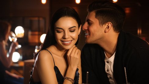 OVO SU NAJPOŽELJNIJI HOROSKOPSKI ZNAKOVI: NJihov šarm i magnetizam ne ostavljaju nikoga ravnodušnim OVO SU NAJPOŽELJNIJI HOROSKOPSKI ZNAKOVI: NJihov šarm i magnetizam ne ostavljaju nikoga ravnodušnim