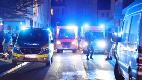 ПОНОВО АУТО УЛЕТЕО НА ПИЈАЦУ: Старији мушкарац налатео колима на људе, петоро повређено
