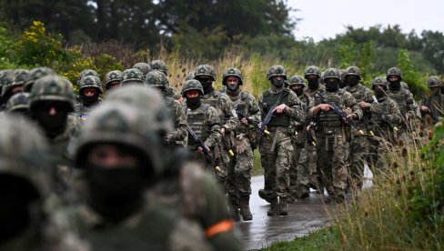ВОЈСКА БЕЖИ, ГЕНЕРАЛИ ЋУТЕ: Половина украјинске војске дезертирала?
