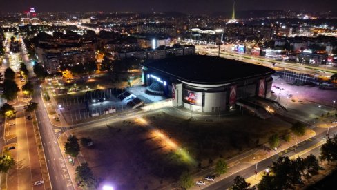 DA LI JE OVO MOGUĆE? Košarkaš Crvene zvezde se povredio na parkingu