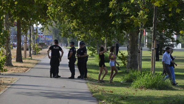 МЛАДИЋУ СЛОМИЛИ ЛОБАЊУ: Још један напад у Београду МЛАДИЋУ СЛОМИЛИ ЛОБАЊУ: Још један напад у Београду