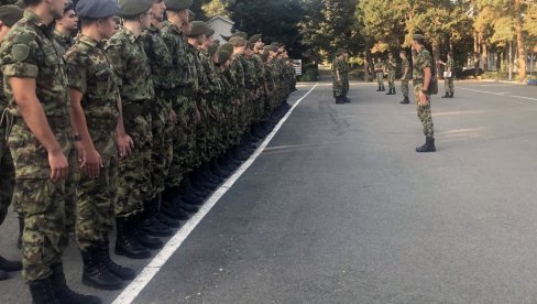 МИНИСТАРСТВО ОДБРАНЕ: Нова генерација војника започела служење војног рока