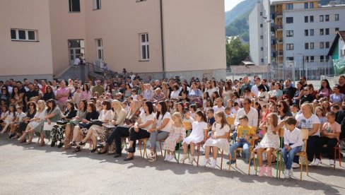 U UŽICU 627 PRVAKA: Svakome poklon vredan 15.000 dinara