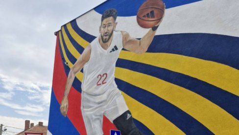 VELIKA ČAST ZA SRPSKOG REPREZENTATIVCA: Vasilije Micić dobio mural na svojoj osnovnoj školi (FOTO)