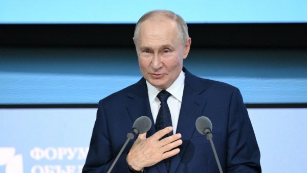 ПУТИН ПРОЗВАО ЗАПАДНЕ ЕЛИТЕ: Ово су речи које им је упутио на седници - Требало би да су паметни...