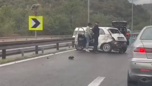 VOZILA RASEJANA PO ASFALTU, AUTOBUS SLETEO SA PUTA: Saobraćajna nezgoda kod Bubanj potoka