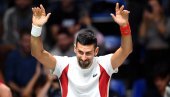 OVACIJE ZA ŠAMPIONA: Novak Đoković trenira pred publikom za Dejvis kup (FOTO/VIDEO)