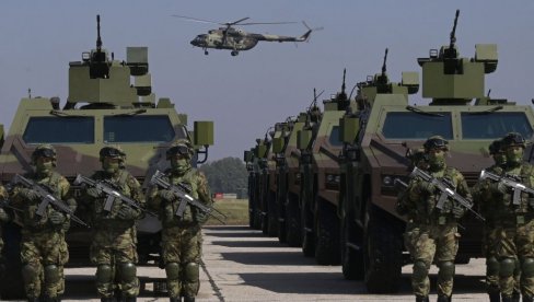 SVE JE SPREMNO ZA PRIKAZ SPOSOBNOSTI VOJSKE SRBIJE ZASTAVA 2024: Kapije Batajnice otvorene za građane od 9.30 (FOTO)