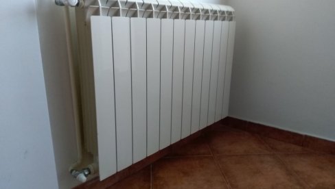 ОБРЕНОВЧАНИ ОСТАЛИ БЕЗ ГРЕЈАЊА: Ако буде хладно, радијатори ће опет бити топли ОБРЕНОВЧАНИ ОСТАЛИ БЕЗ ГРЕЈАЊА: Ако буде хладно, радијатори ће опет бити топли