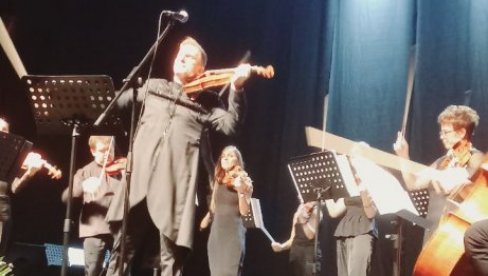 STEFAN MILENKOVIĆ U CRNOJ GORI  : Koncert slavnog violiniste u okviru saradnje Novog Sada i Tivta (FOTO)