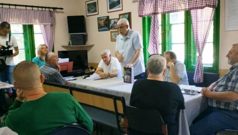 ПЕТРУШКИ КЊИЖЕВНИ САБОР: Песници у суботу на окупу на Грзи