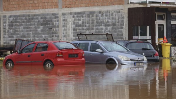 НЕВЕРОВАТНА ПРИЧА У МОРУ ТРАГЕДИЈА: Беба спасла целу породицу од разорних поплава у БиХ