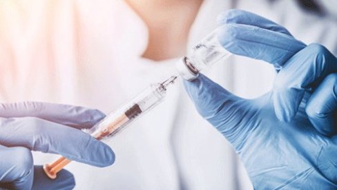 ПРВИ ПАЦИЈЕНТ ИЗ СРБИЈЕ ПРИМИЋЕ  ВАКЦИНУ ПРОТИВ РАКА: Стигао је у Москву