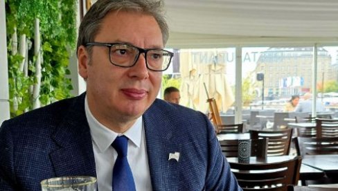 VUČIĆ RUČAO PRED SASTANAK SA ŠOLCOM: Pica je onako, a pivo je top