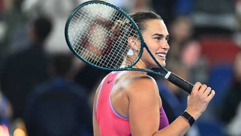 TREĆA GODINA ZA REDOM BEZ GREŠKE: Sabalenka podigla trofej na turniru u Vuhanu