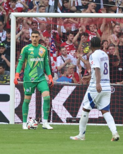 МОМЕНТУМ ЈЕ НА СТРАНИ ДОМАЋИНА: Гости под притиском