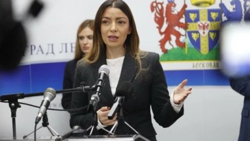 МЕСАРОВИЋ ОСУДИЛА НАПАДЕ НА ВЕСНУ ТУРКУЛОВ „Лажно су је оптужили, СПАСАВАЛА ЈЕ ХИЉАДЕ ЖИВОТА“