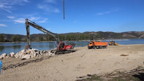 GOSTI STIŽU I DUNAVOM: Marina kod Velikog Gradišta važna koliko i brza saobraćajnica od Požarevca do Golupca