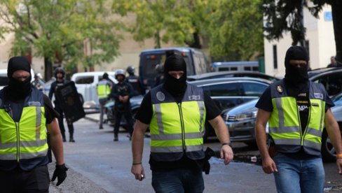 ŠPANSKA POLICIJA: Uhapsila 61 osobu u operaciji protiv širenja dečje pornografije