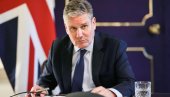 PLATI POREZ, UZMI GLASAČKI LISTIĆ: Starmer daje pravo glasa šesnaestogodišnjacima