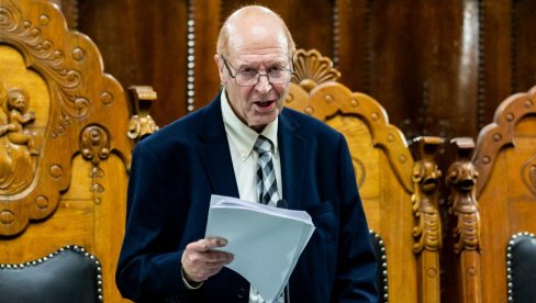 GIDEON GRAJF: U svetskoj naučnoj zajednici se menja mišljenje o Srebrenici GIDEON GRAJF: U svetskoj naučnoj zajednici se menja mišljenje o Srebrenici