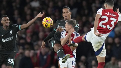 SPEKTAKL NA ENFILDU: Liverpul i Arsenal ukrštaju koplja u borbi za prvo mesto